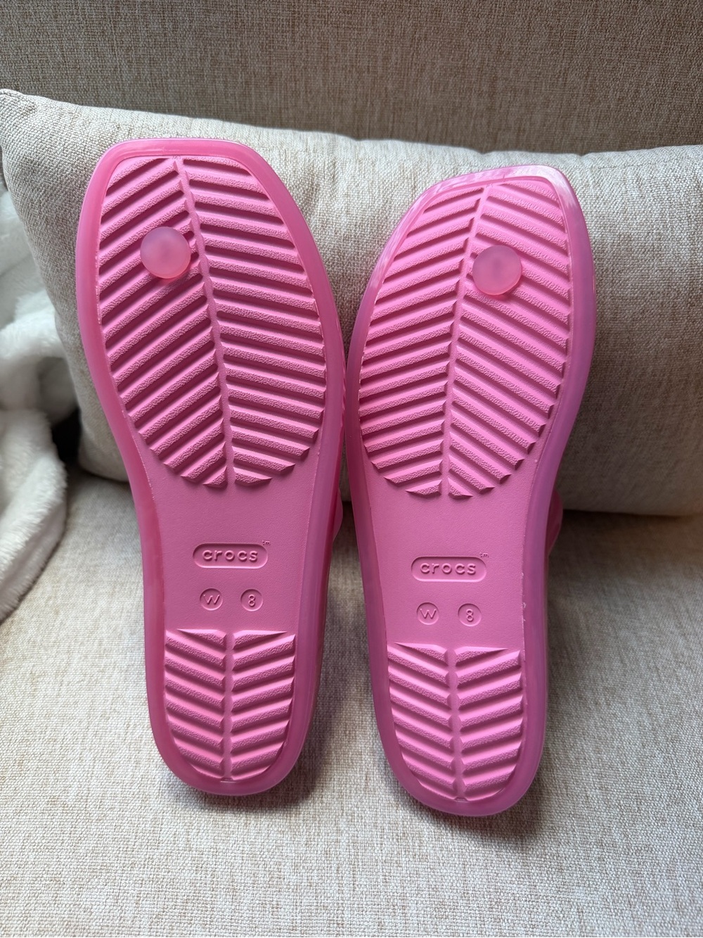 Crocs Miami Toe Loop Sandals - Picture 4 of 4